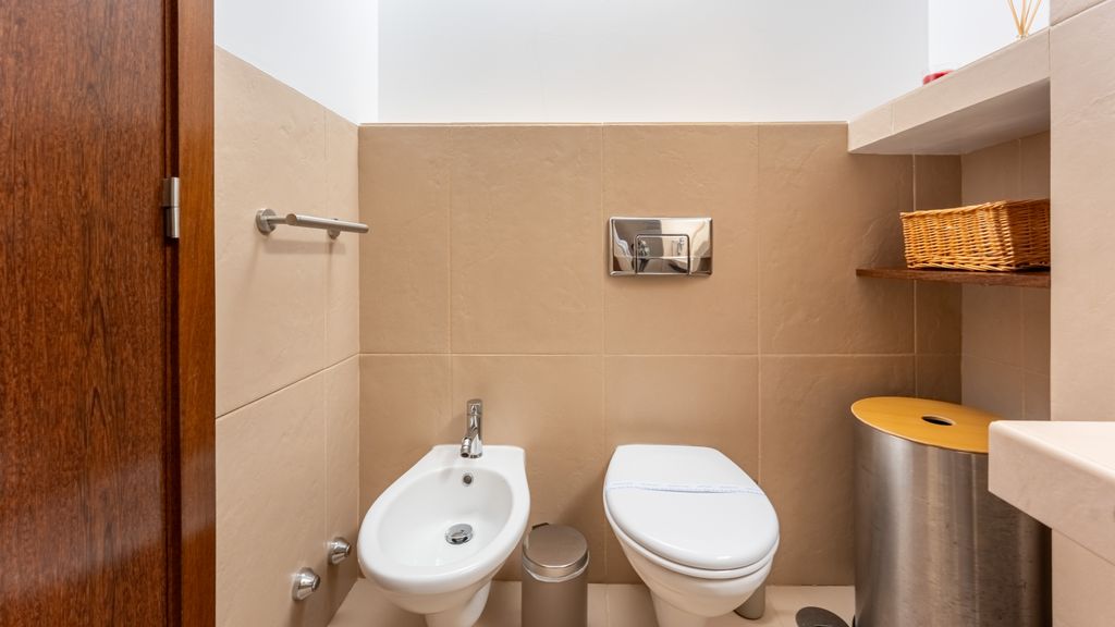 Seaside 3BDR Flat in Salgados w/Pool by LovelyStay