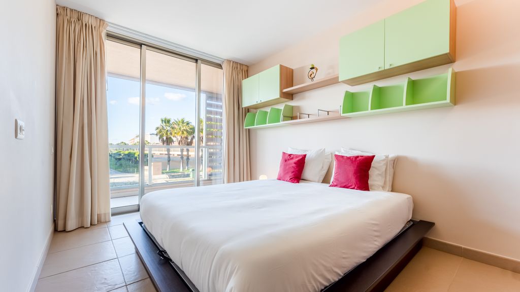 Seaside 3BDR Flat in Salgados w/Pool by LovelyStay