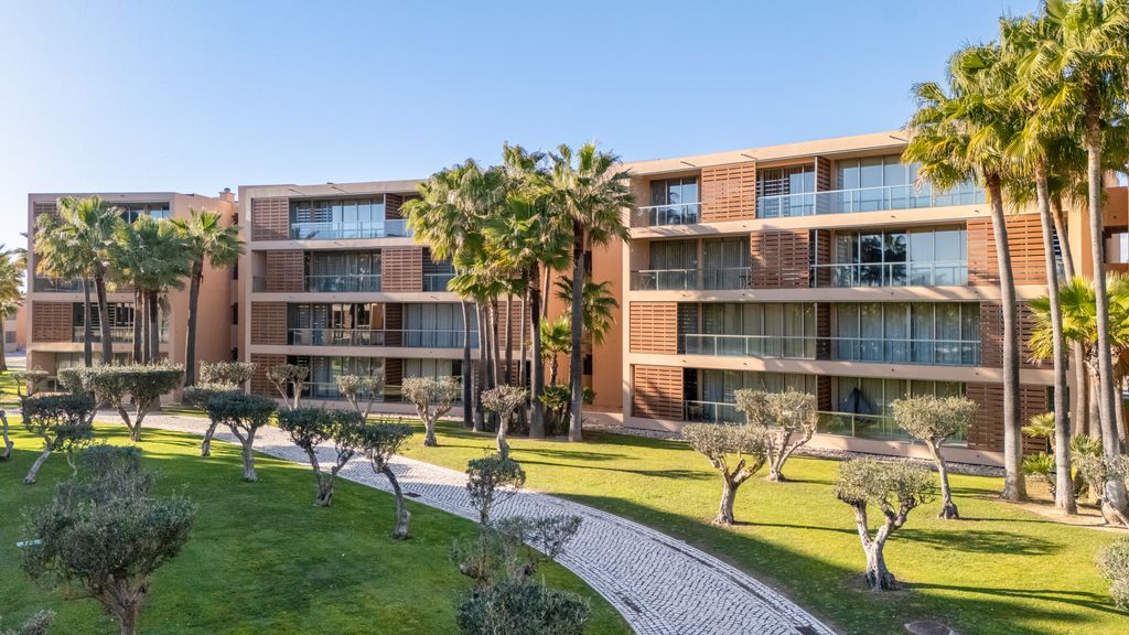 Seaside 3BDR Flat in Salgados w/Pool by LovelyStay