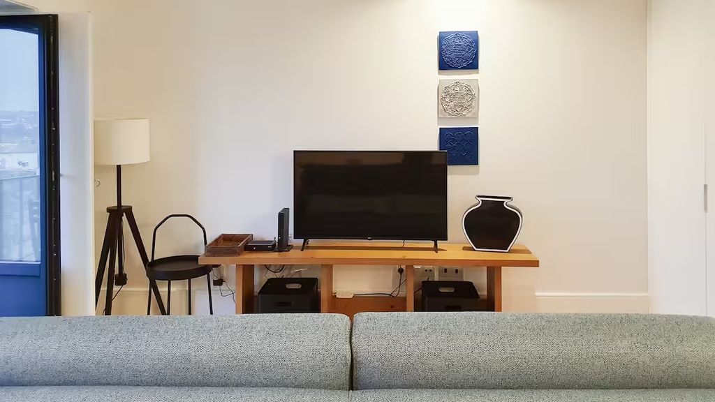 Great Flat & View in Historic Porto by LovelyStay