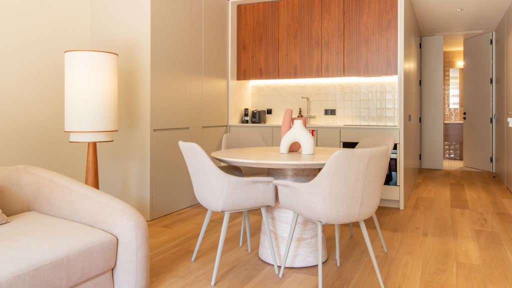 Catarina 392 | Elegant 1BR by LovelyStay