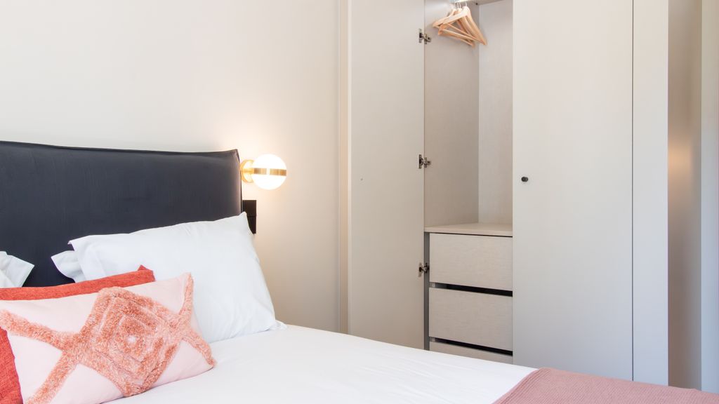 Catarina 392 | Modern 1BR by LovelyStay