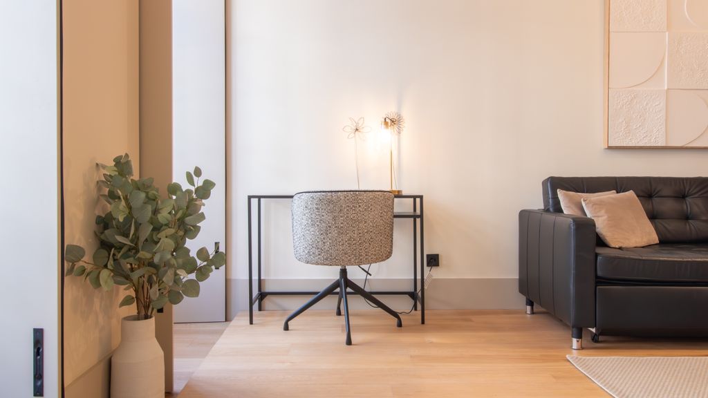 Catarina 392 | Urban 1BR by LovelyStay