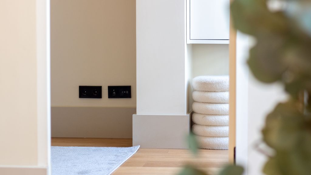 Catarina 392 | Urban 1BR by LovelyStay