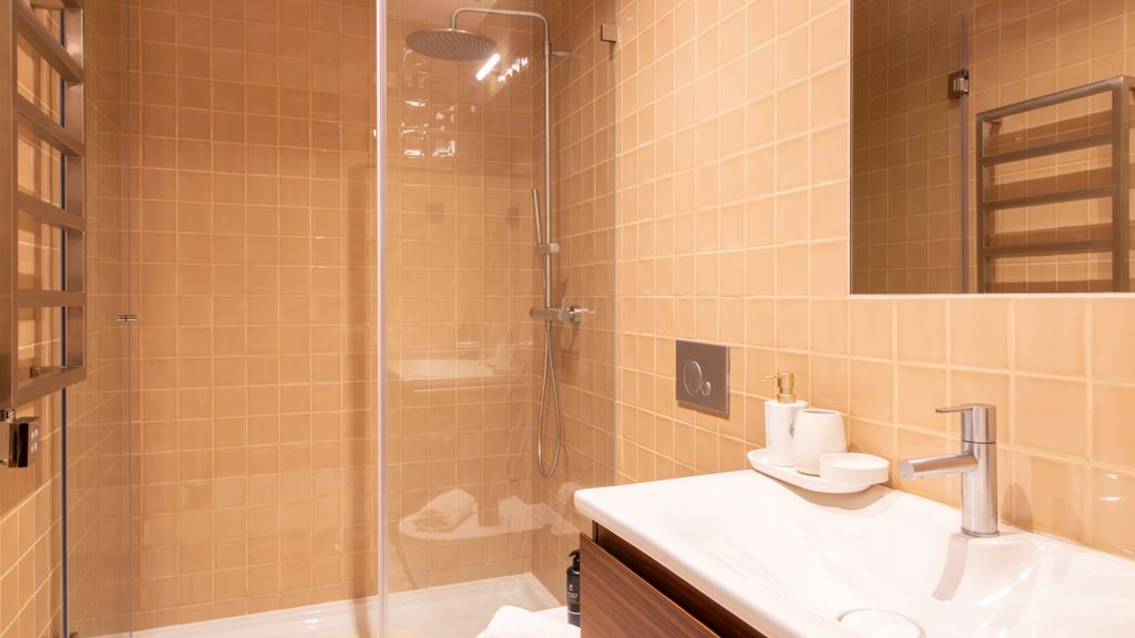 Catarina 392 | Urban 1BR by LovelyStay