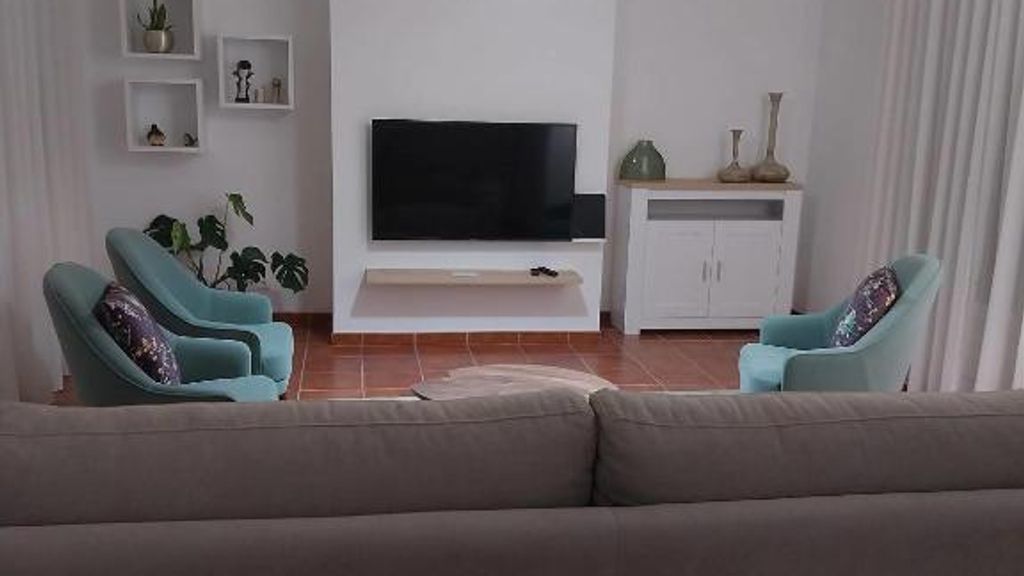 Casa com Alma | Room 4 by LovelyStay