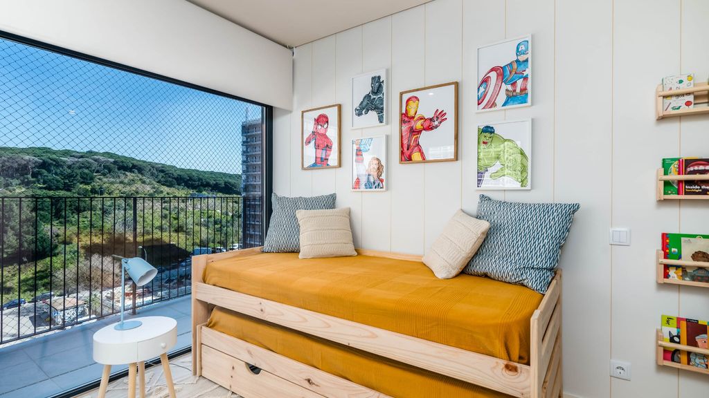 Miraflores Modern Apt w/ Balcony by LovelyStay