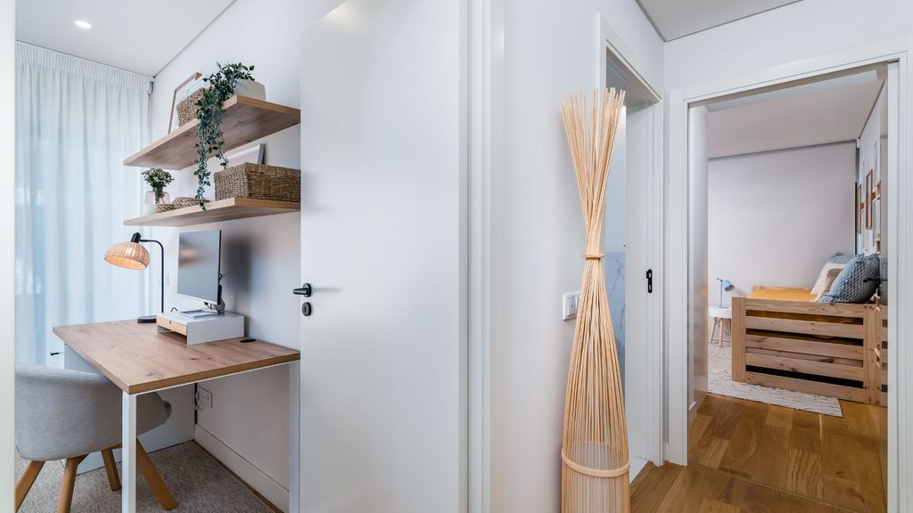 Miraflores Modern Apt w/ Balcony by LovelyStay