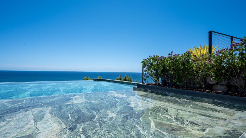 Cloud9 by LovelyStay | Heaven with Private Pool