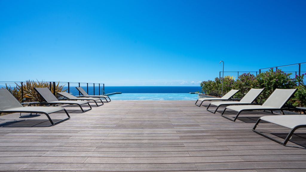 Cloud9 by LovelyStay | Heaven with Private Pool