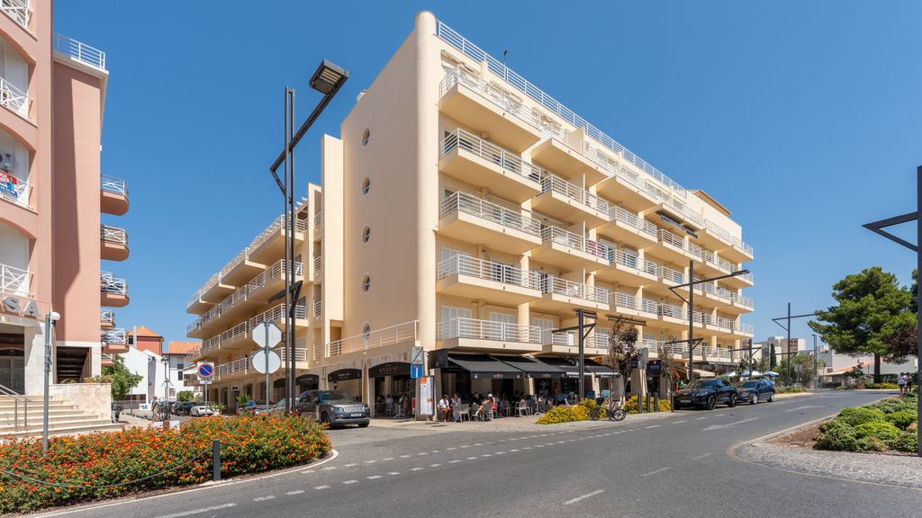 Cozy 1Bdr Flat w/Pool in Vilamoura by Lovelystay