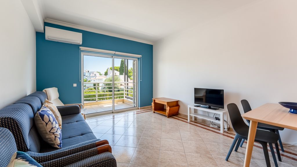 Cozy 1Bdr Flat w/Pool in Vilamoura by Lovelystay