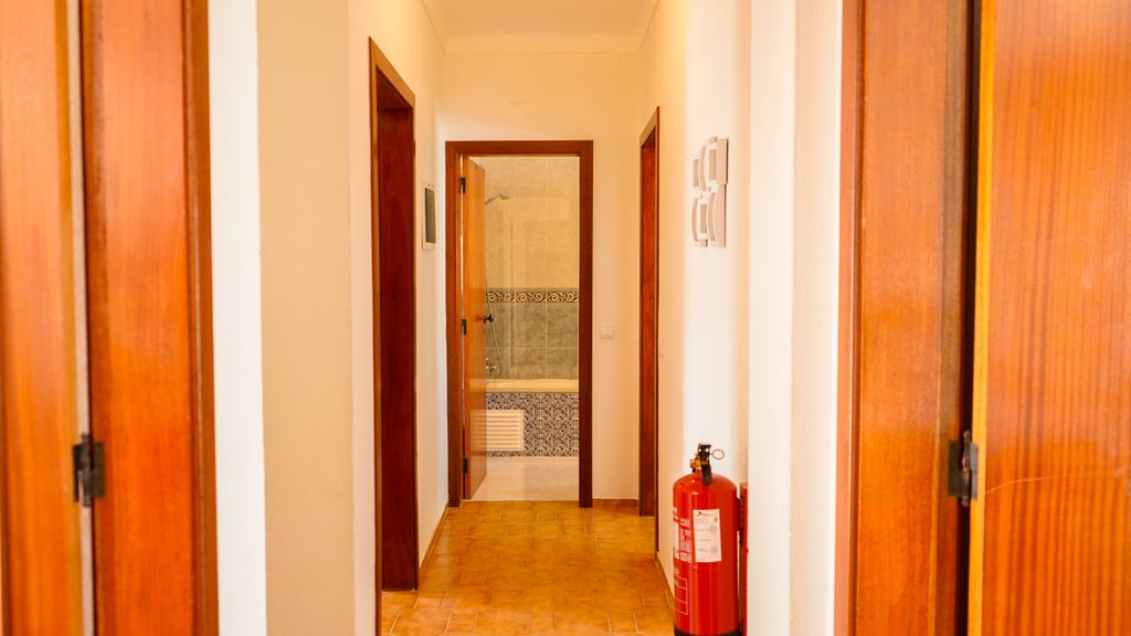 Altura House - Oasis w/ Terrace by LovelyStay