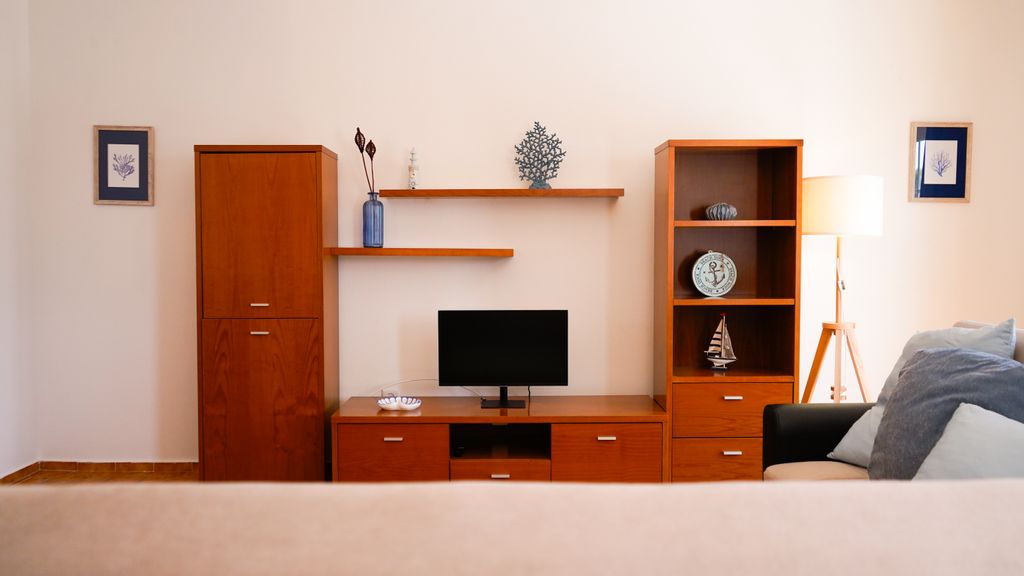 Altura House - Oasis w/ Terrace by LovelyStay