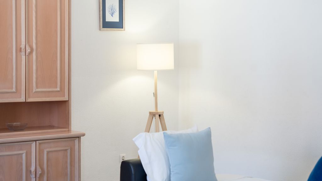 Altura House - Hideaway w/ Patio by LovelyStay