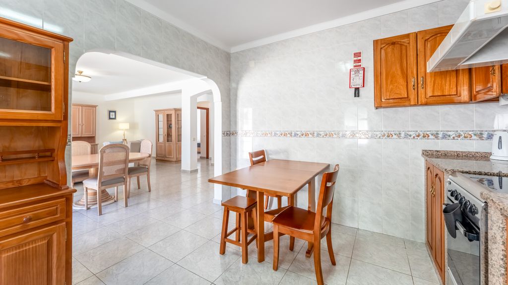 Altura House - Hideaway w/ Patio by LovelyStay