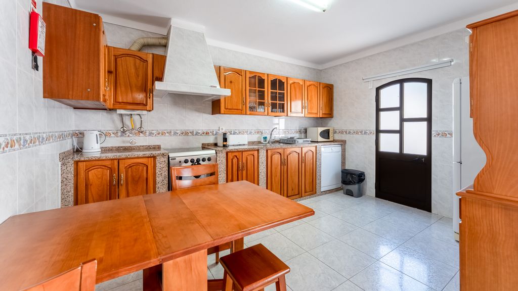 Altura House - Hideaway w/ Patio by LovelyStay