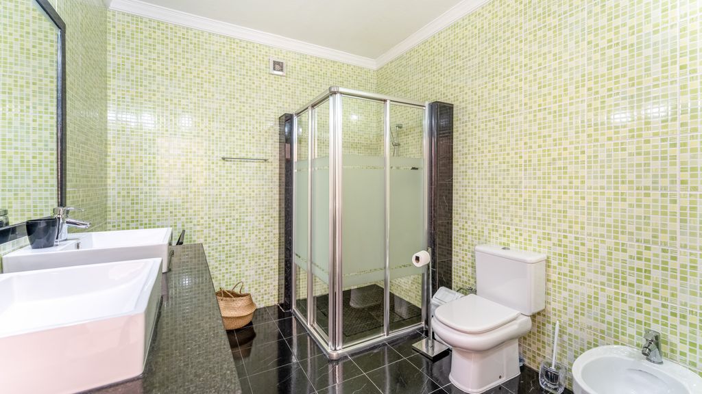 Altura House - Hideaway w/ Patio by LovelyStay