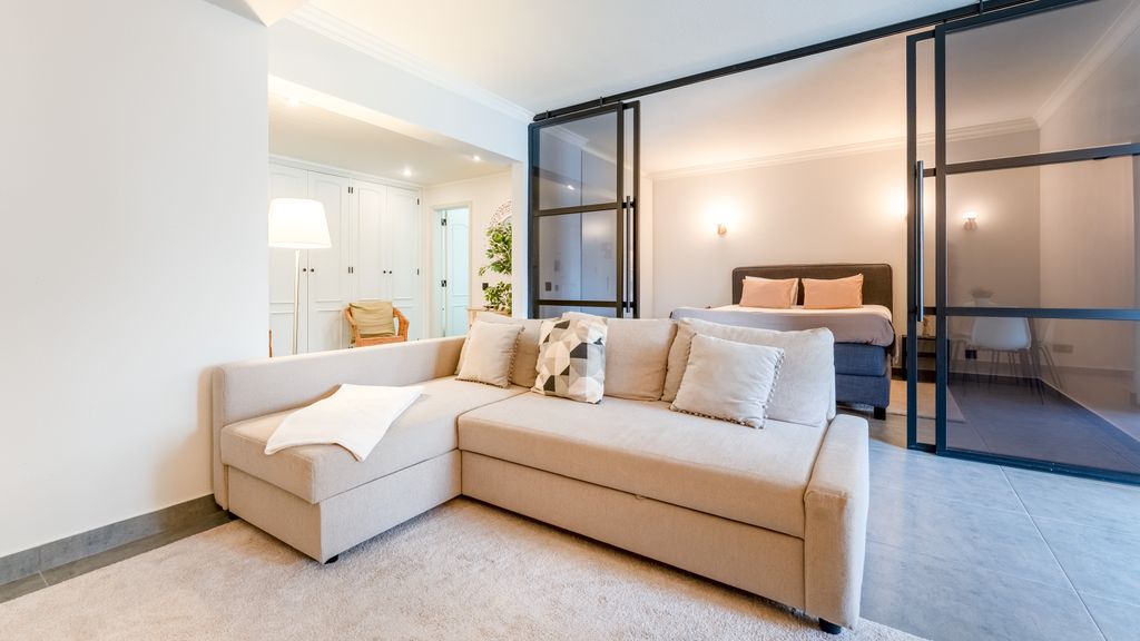 Modern Studio w/Balcony in Salgados by Lovelystay
