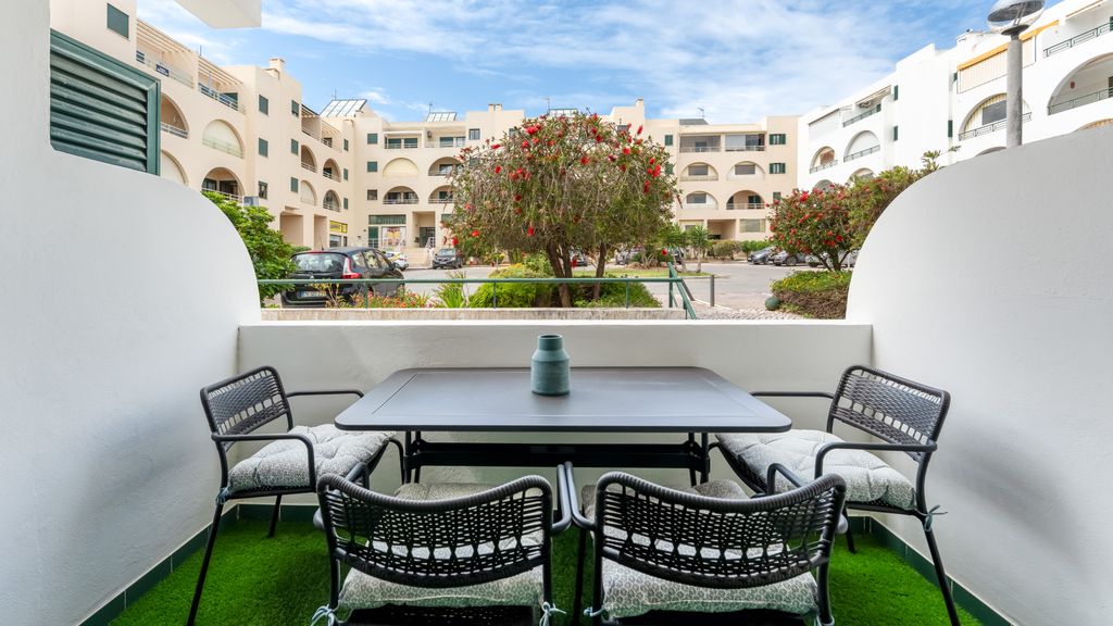 Modern Studio w/Balcony in Salgados by Lovelystay