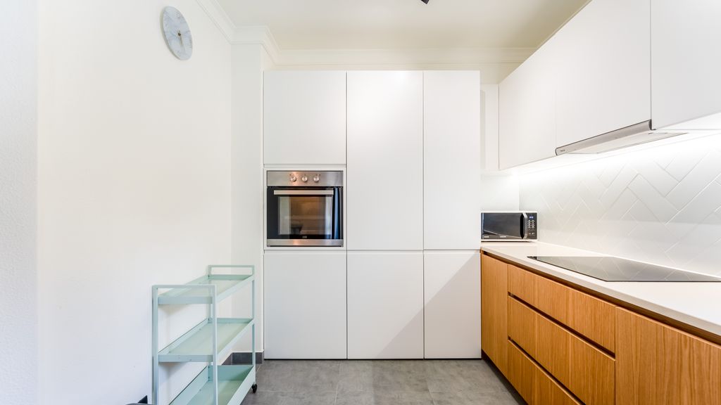 Modern Studio w/Balcony in Salgados by Lovelystay