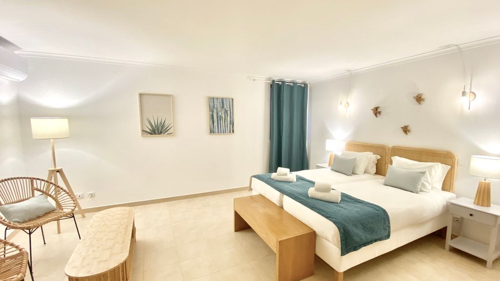 Modern Carvoeiro House by LovelyStay