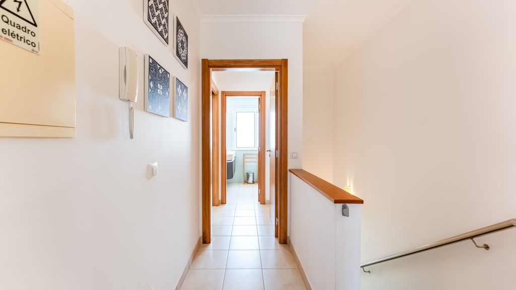 Modern Carvoeiro House by LovelyStay