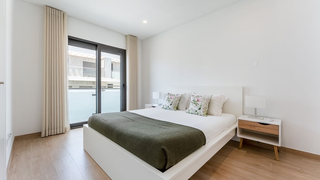 Elegant 2BDR Apartment in Quarteira by Lovelystay