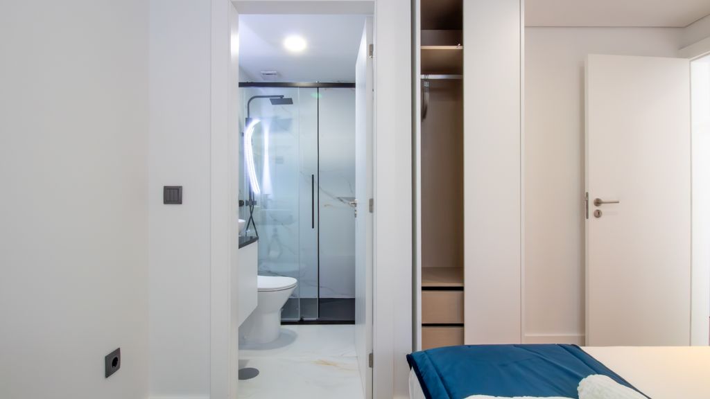 Quiet Duplex w/ Patio in Lapa by LovelyStay