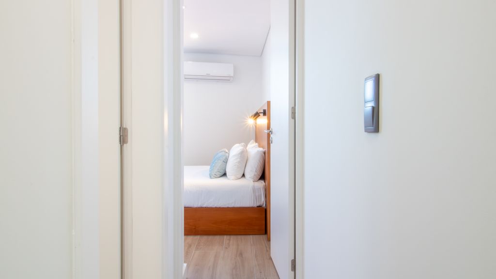 Quiet Duplex w/ Patio in Lapa by LovelyStay