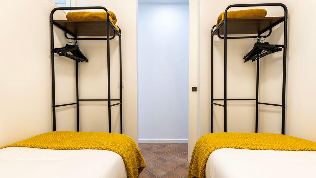 Sunny Garden 2BDR Apartment by LovelyStay