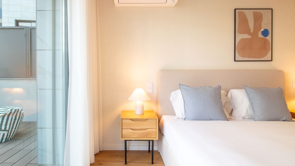 Gaia Elegant Apartment w/ Patio by LovelyStay