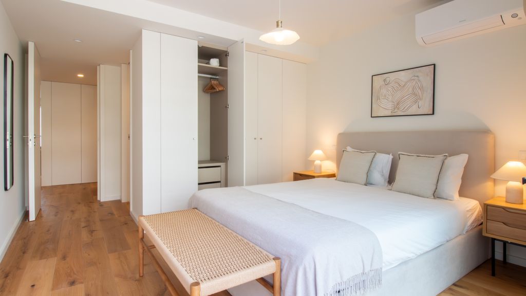 Gaia Elegant Apartment w/ Patio by LovelyStay
