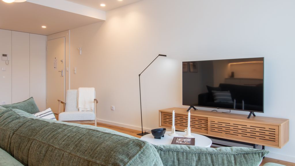 Gaia Elegant Apartment w/ Patio by LovelyStay