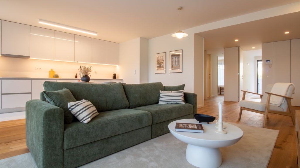 Gaia Elegant Apartment w/ Patio by LovelyStay