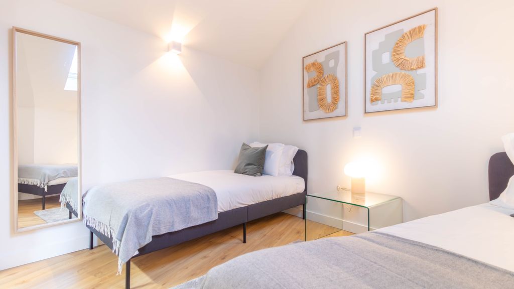 Caldeireiros 95 | Duplex w/ View by LovelyStay