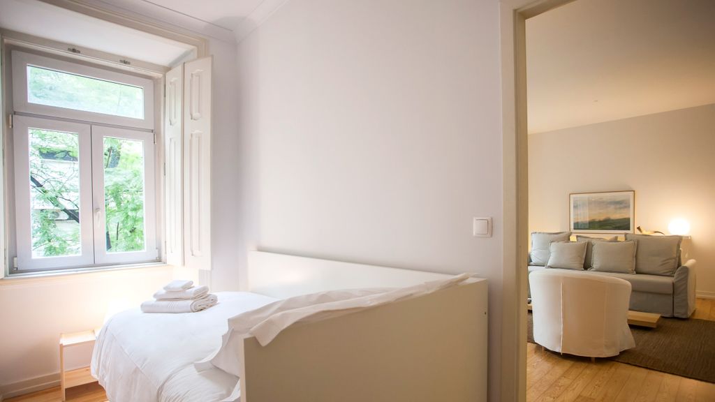 Central 3BDR Apartment in Lisbon by LovelyStay