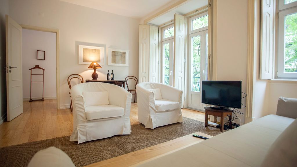 Central 3BDR Apartment in Lisbon by LovelyStay