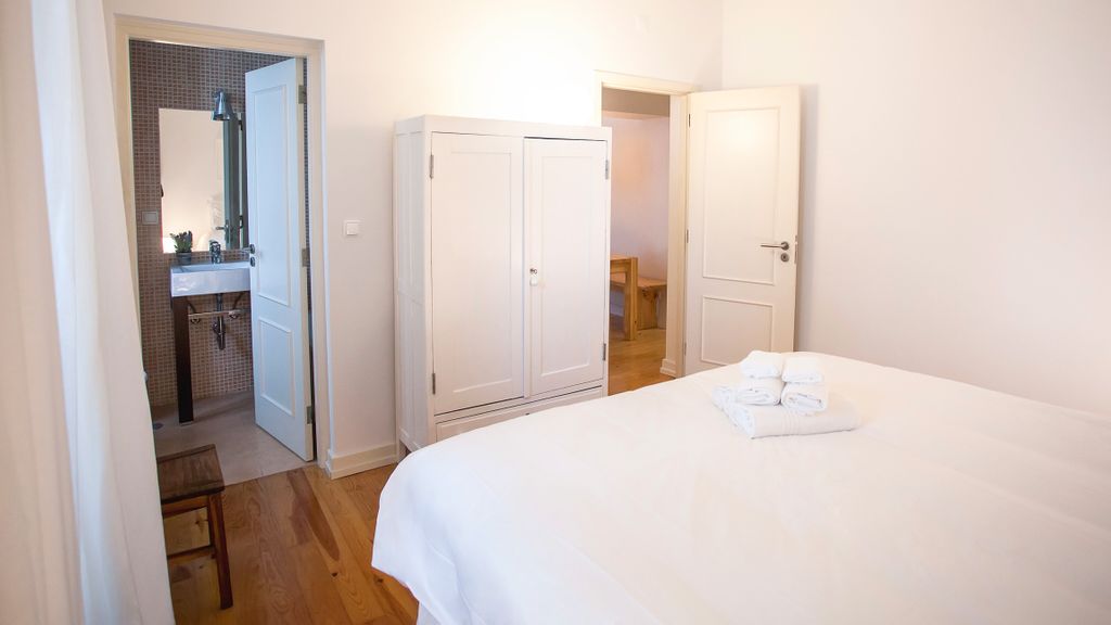 Central 3BDR Apartment in Lisbon by LovelyStay