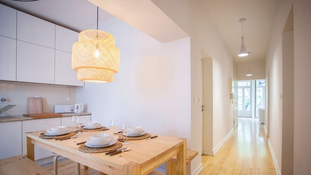 Central 3BDR Apartment in Lisbon by LovelyStay