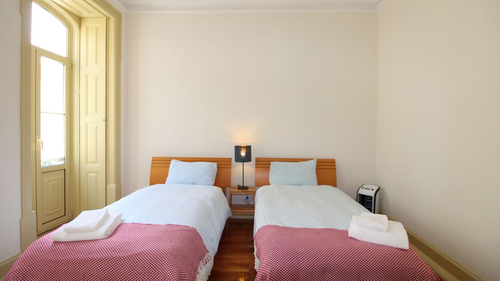 Casa 11 Cravos by LovelyStay