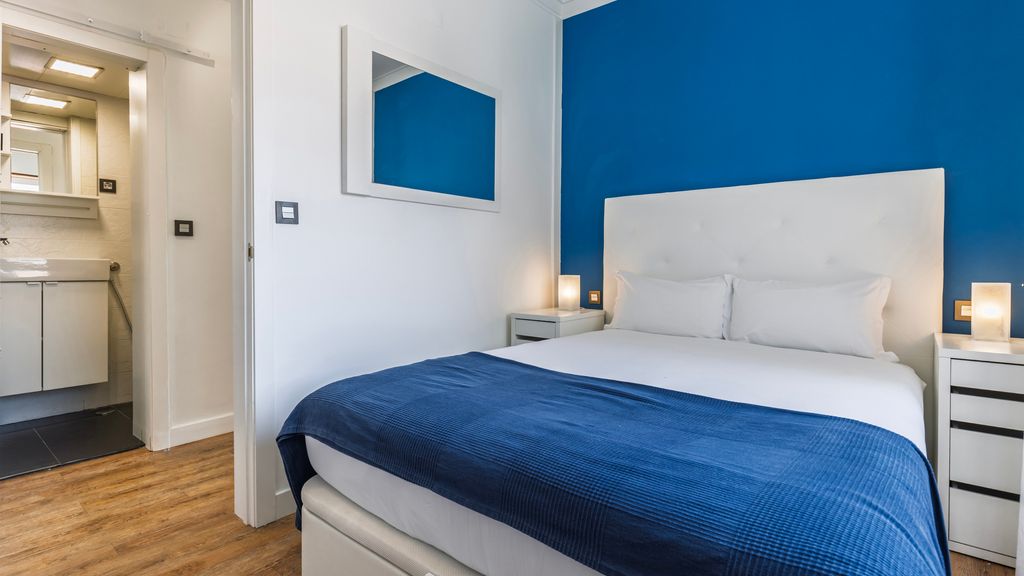 Seaside Flat in Costa da Caparica by LovelyStay