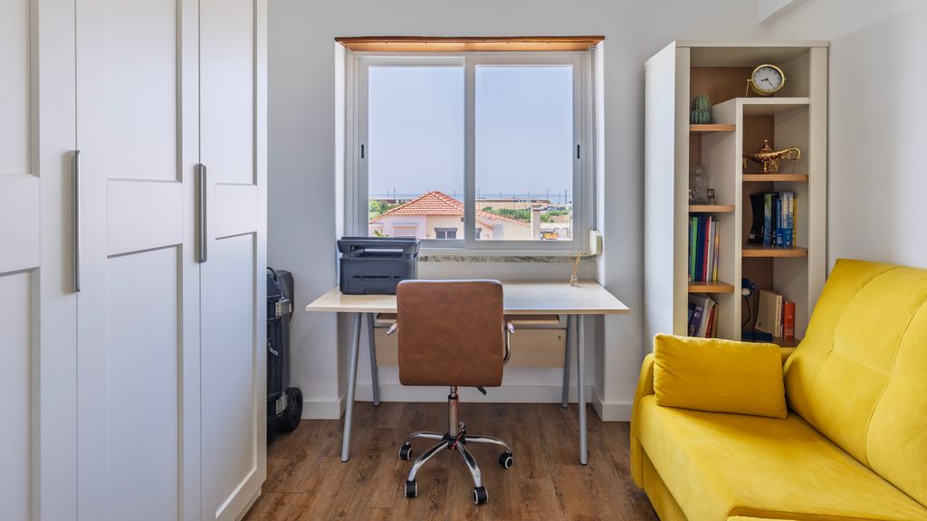 Seaside Flat in Costa da Caparica by LovelyStay