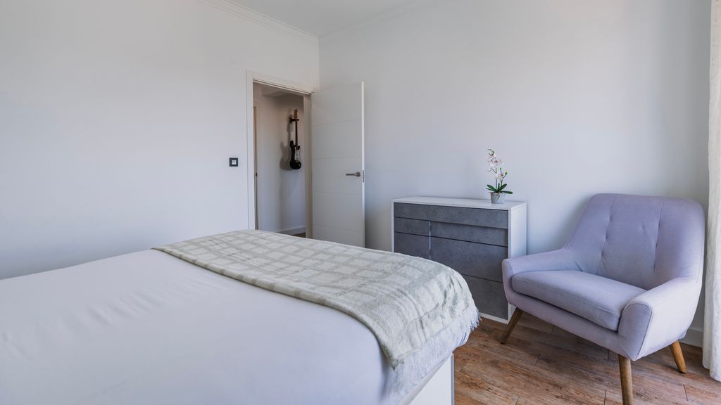 Seaside Flat in Costa da Caparica by LovelyStay