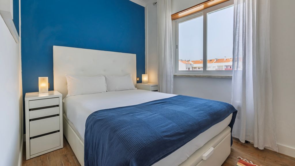Seaside Flat in Costa da Caparica by LovelyStay