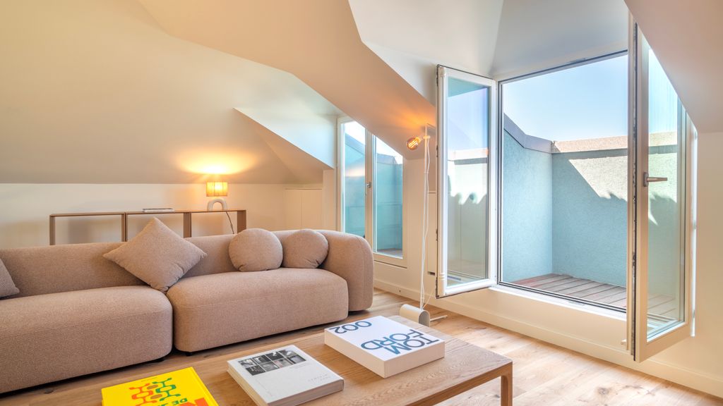 EDiTiON 147 - Sea View Penthouse by LovelyStay