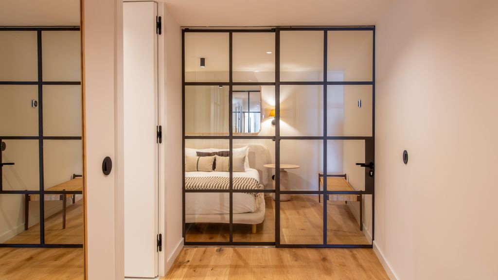 EDiTiON 309 - Beachfront Loft by LovelyStay