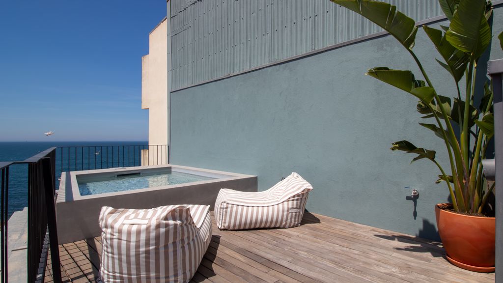 EDiTiON 309 - Sea View & Pool by LovelyStay