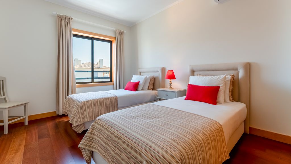 Penthouse w/Pool View in Albufeira by LovelyStay