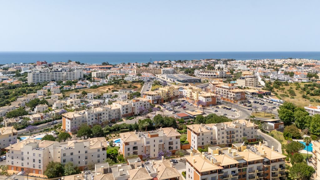 Penthouse w/Pool View in Albufeira by LovelyStay